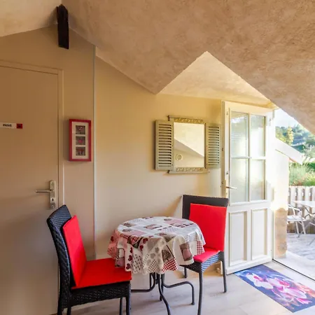 Le Moulin De Mayence Bed & Breakfast Plazac